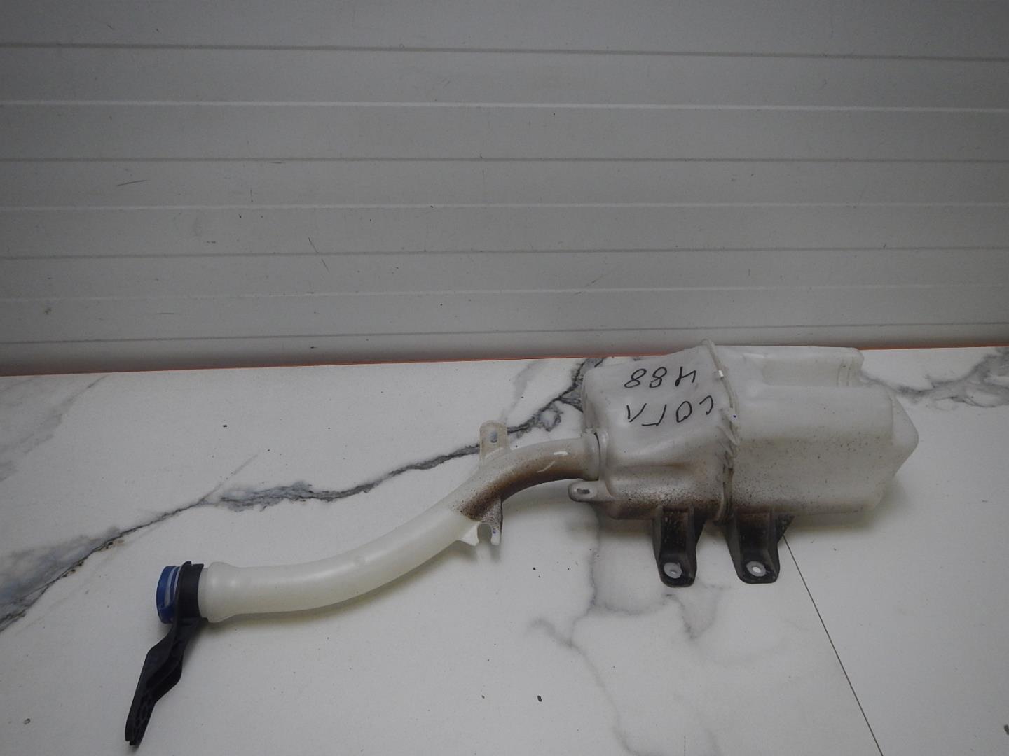 Бачок омывателя лобового стекла