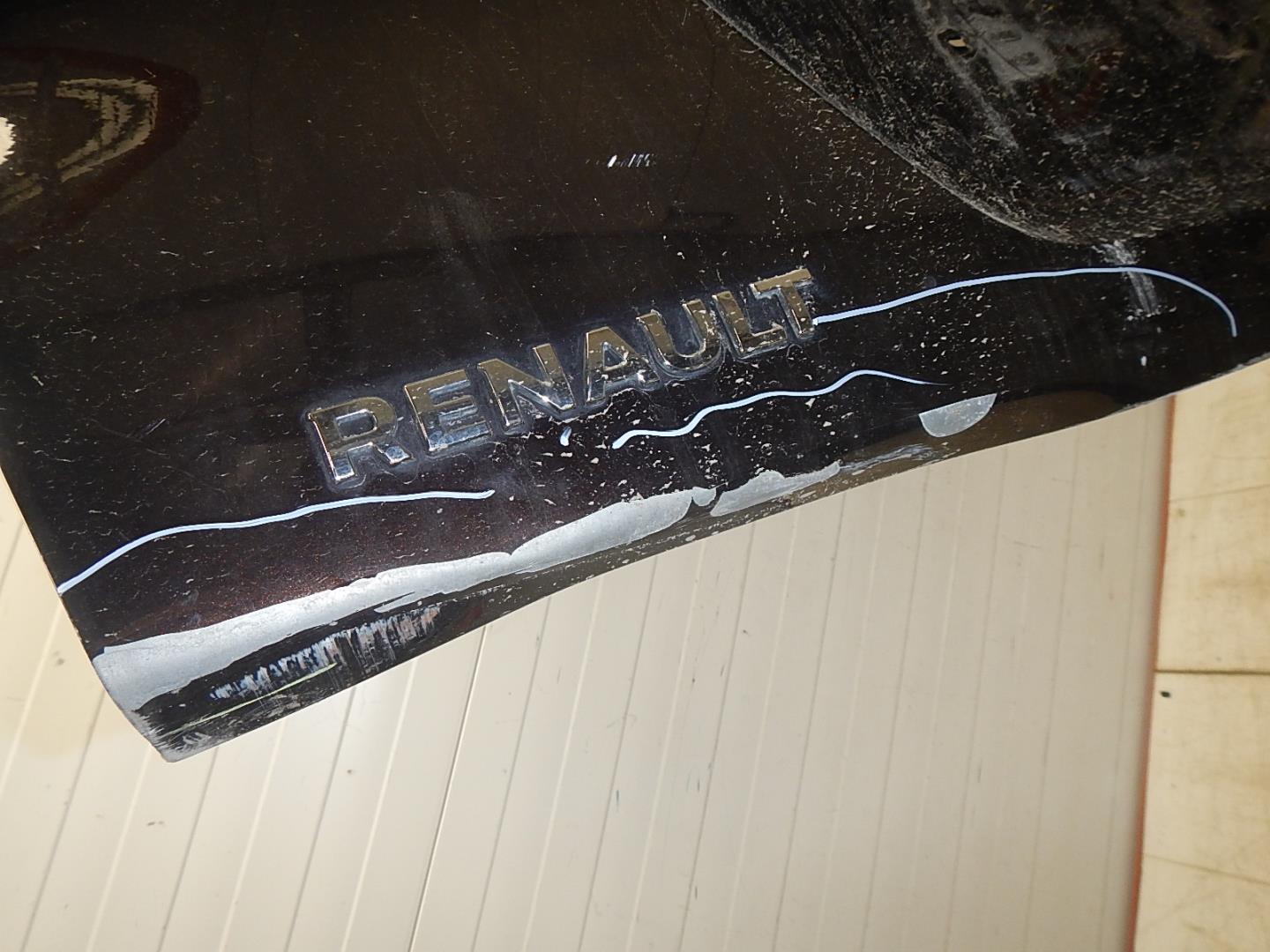 Дверь багажника