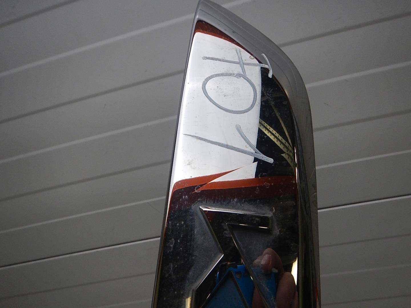 Накладка двери багажника