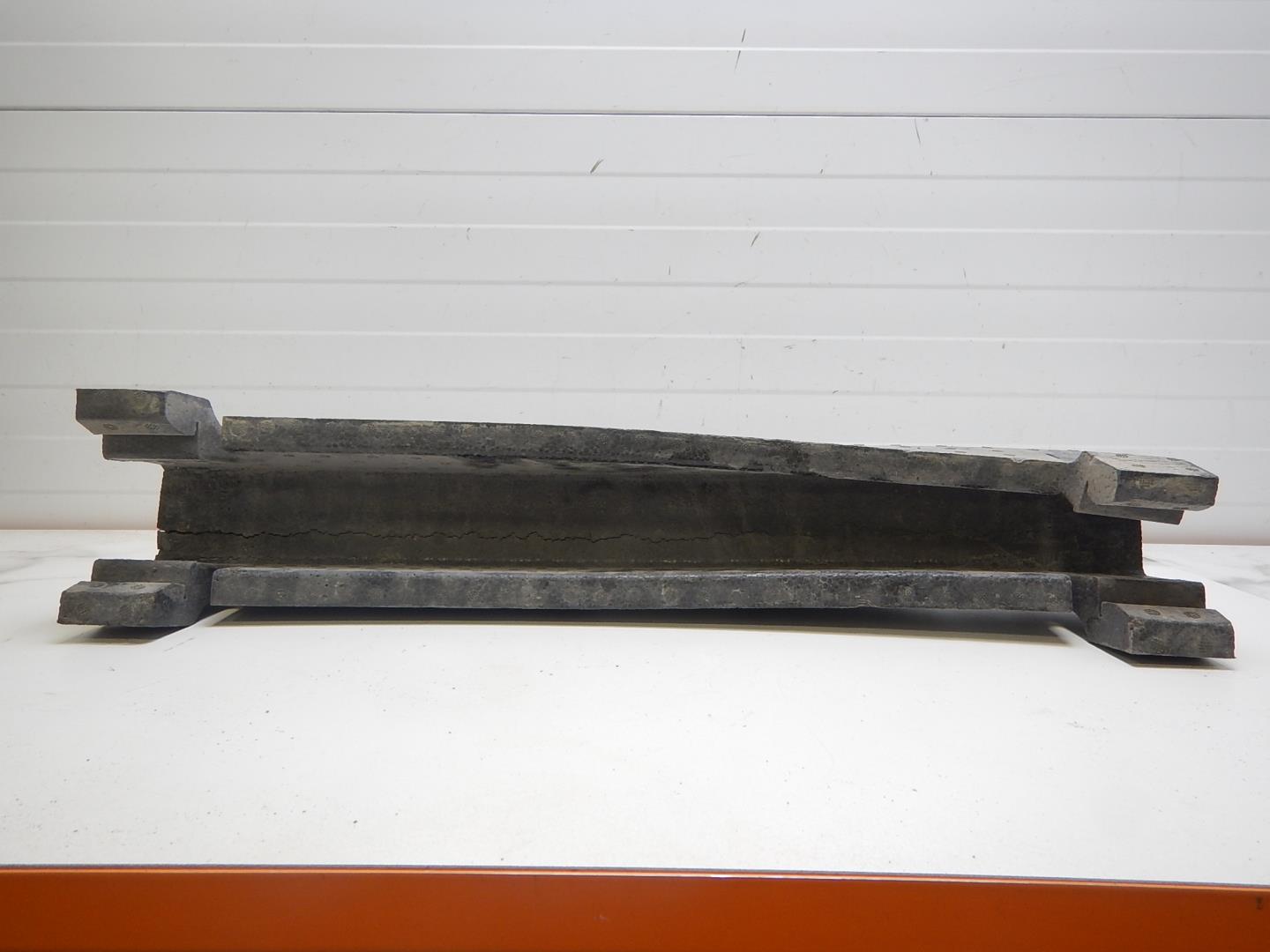 Наполнитель переднего бампера