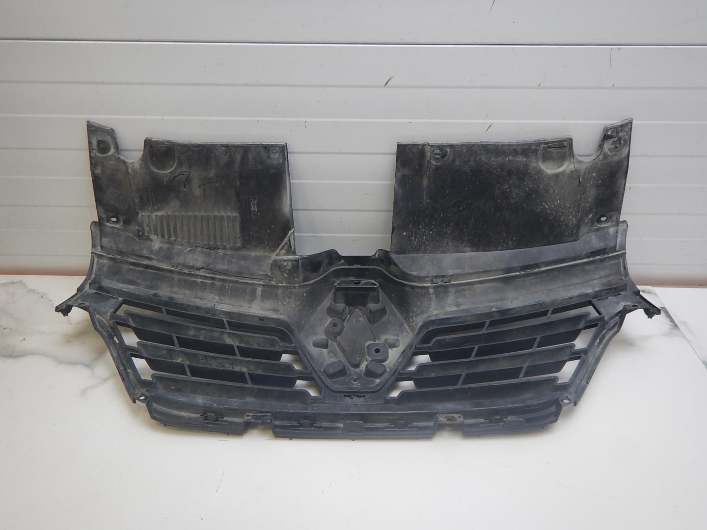 Решетка радиатора