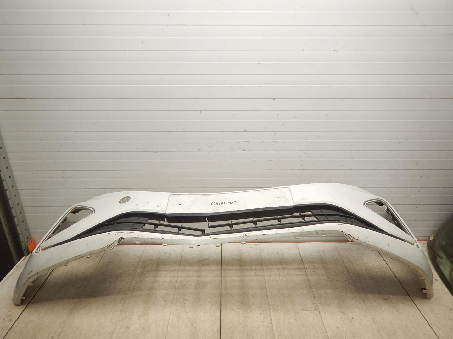 Бампер передний