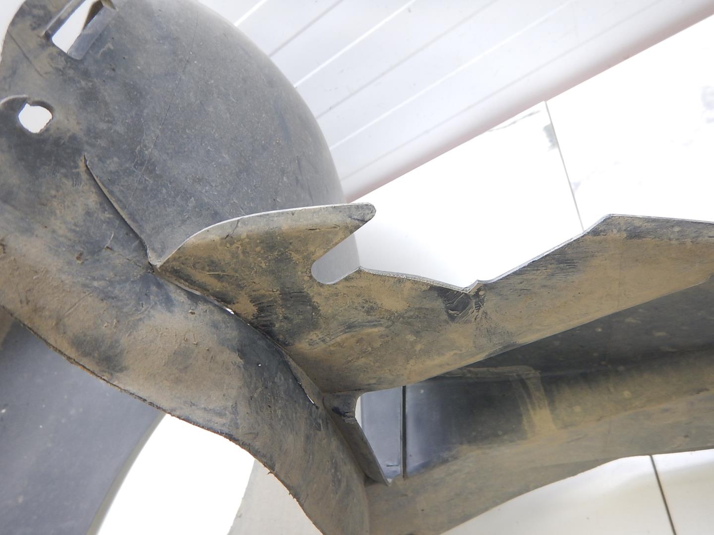 Локер передний правый