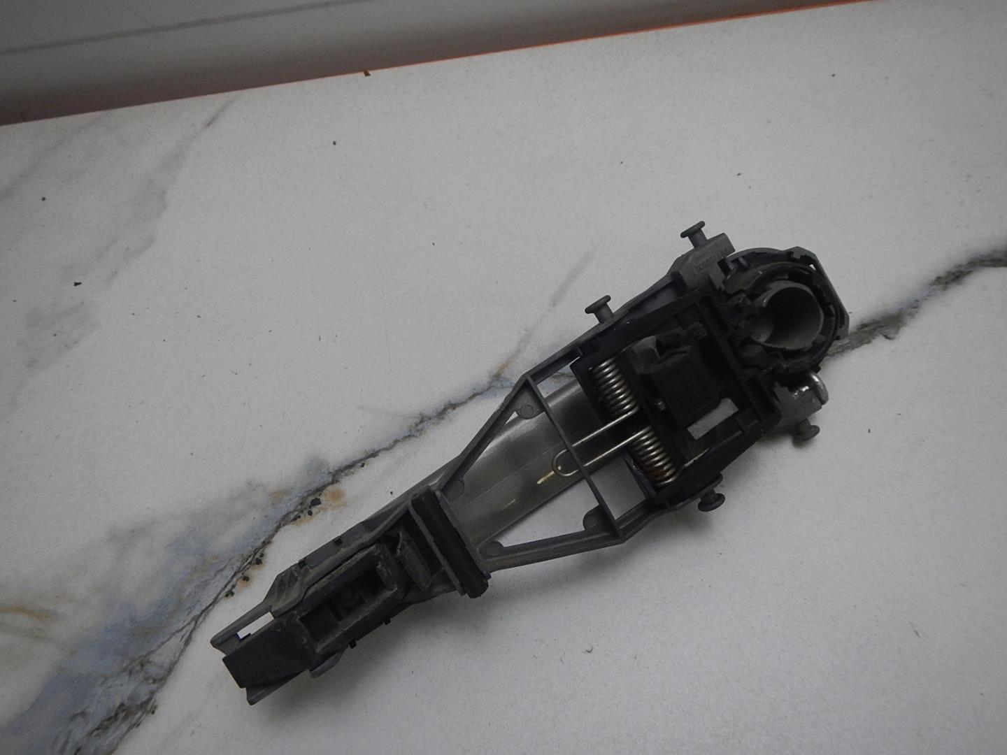 Ручка двери задней наружная правая