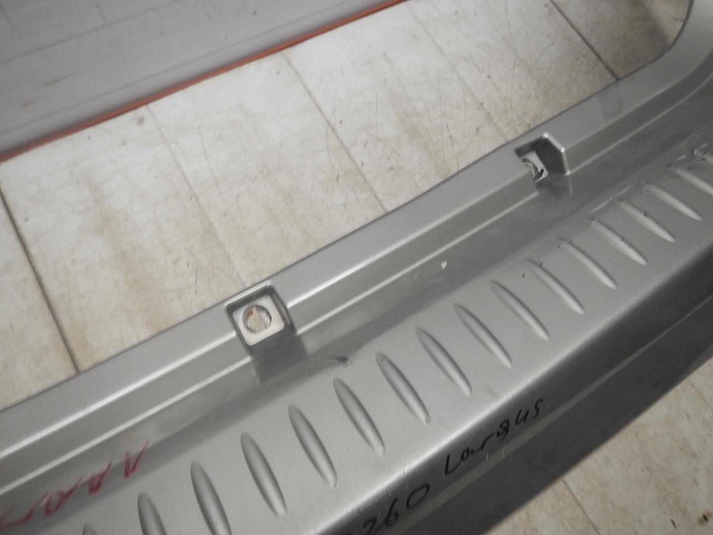 Бампер задний