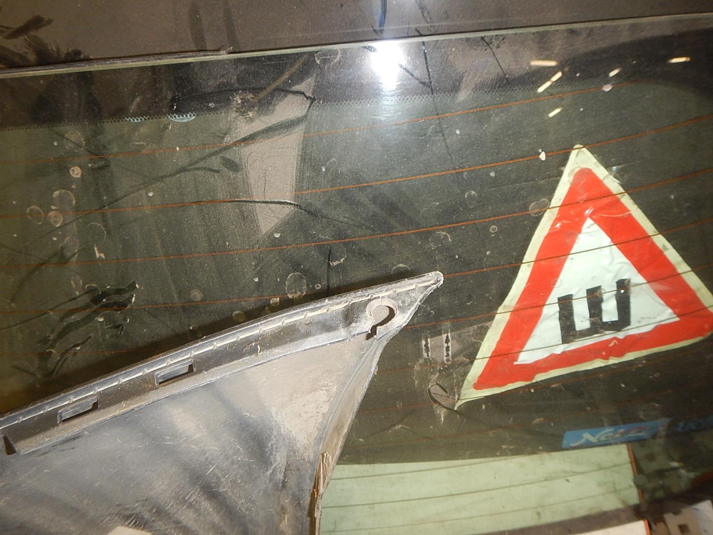 Бампер задний