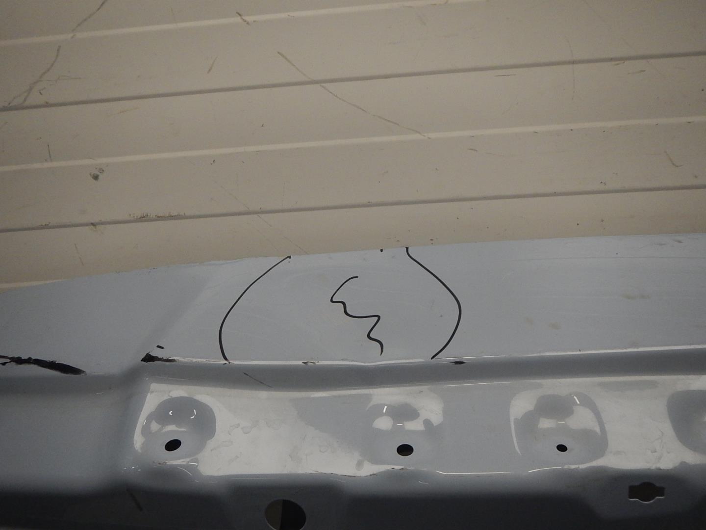 Дверь багажника