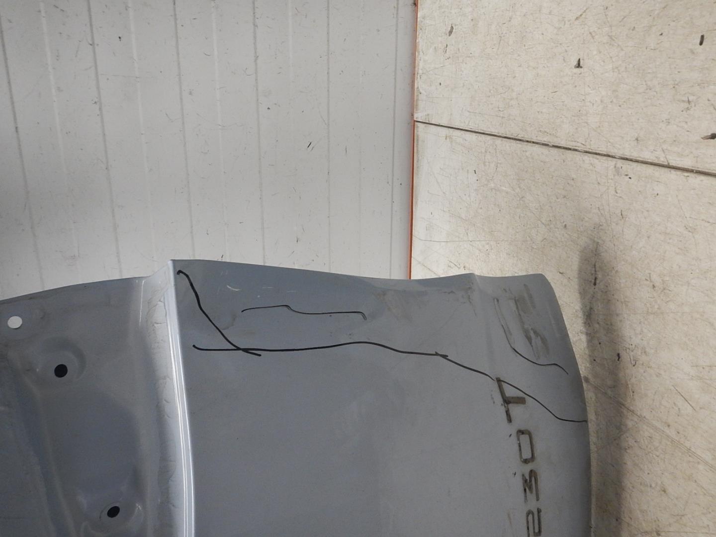 Дверь багажника