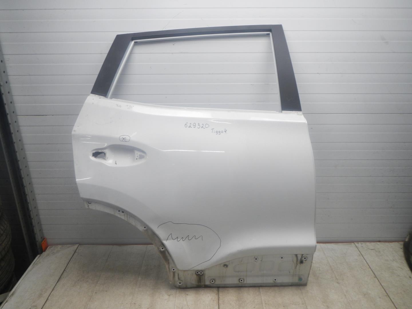 Дверь задняя правая