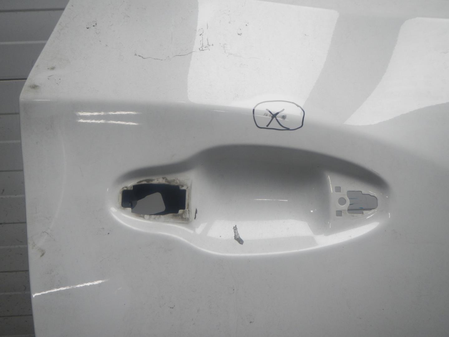 Дверь задняя правая