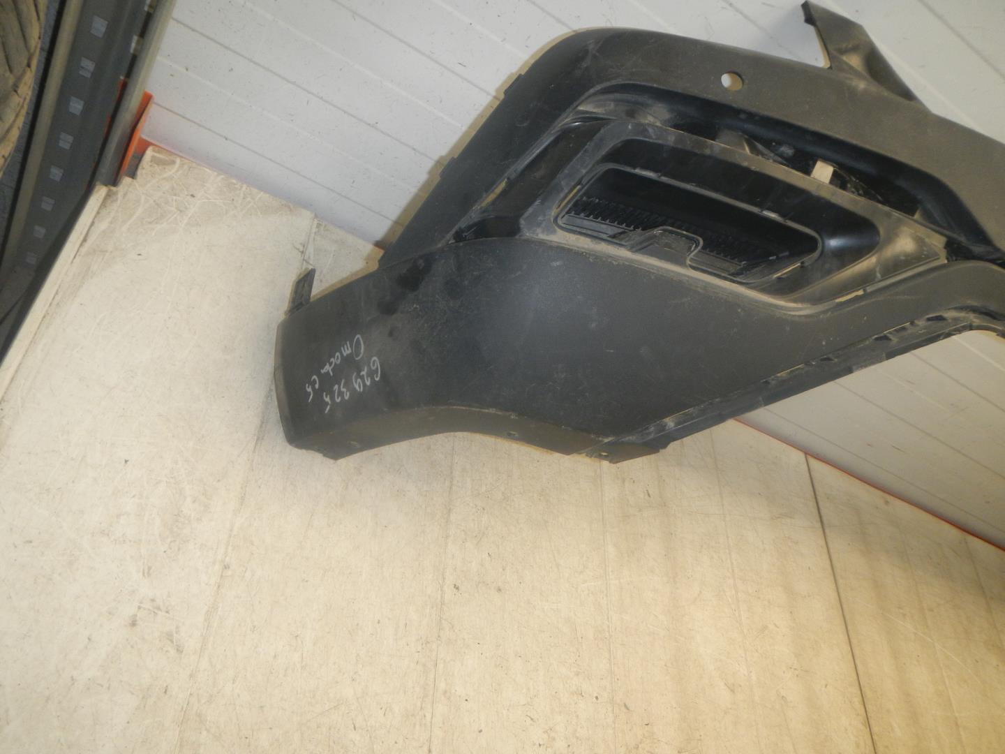 Бампер задний