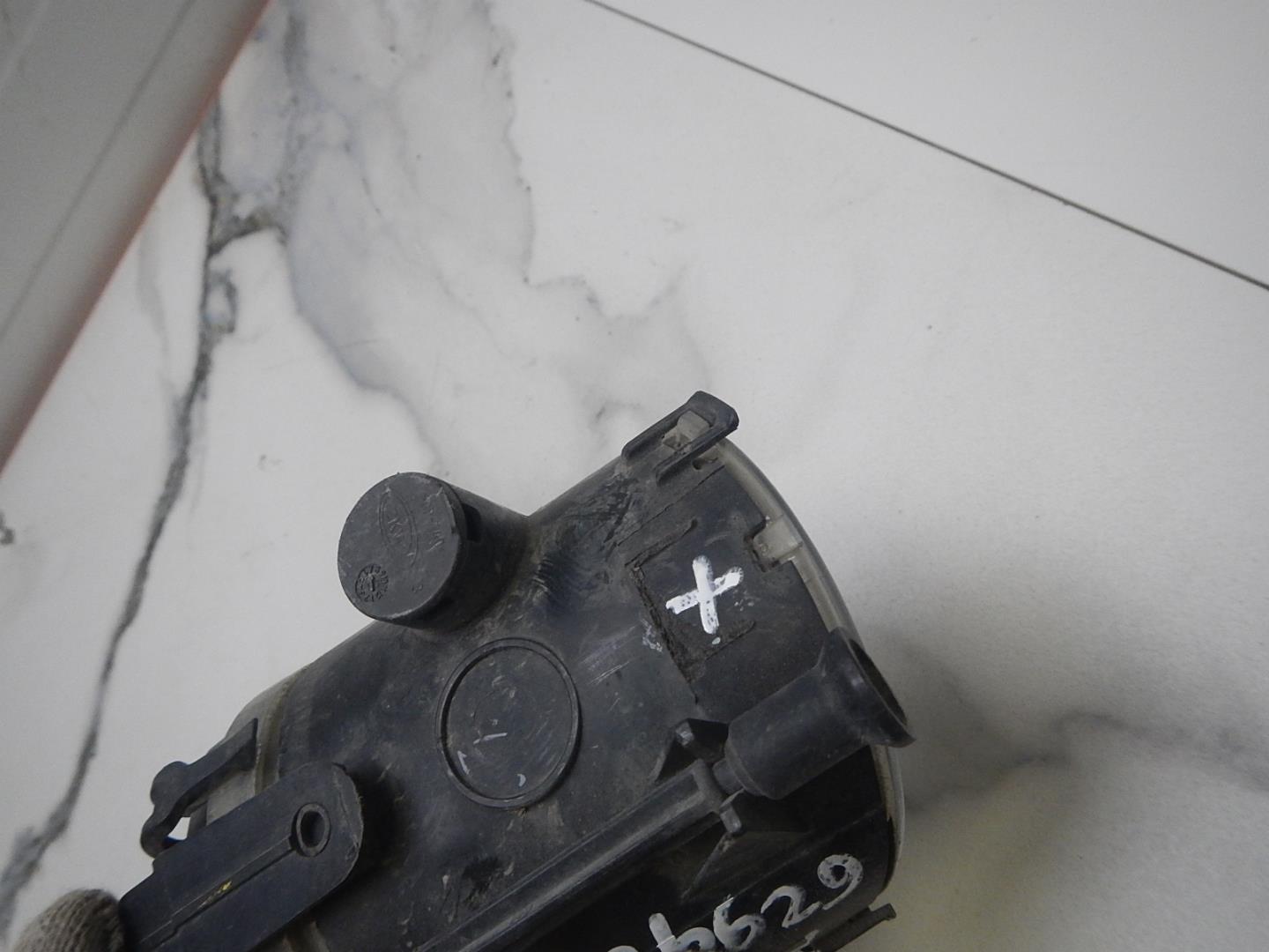 Фара противотуманная левая