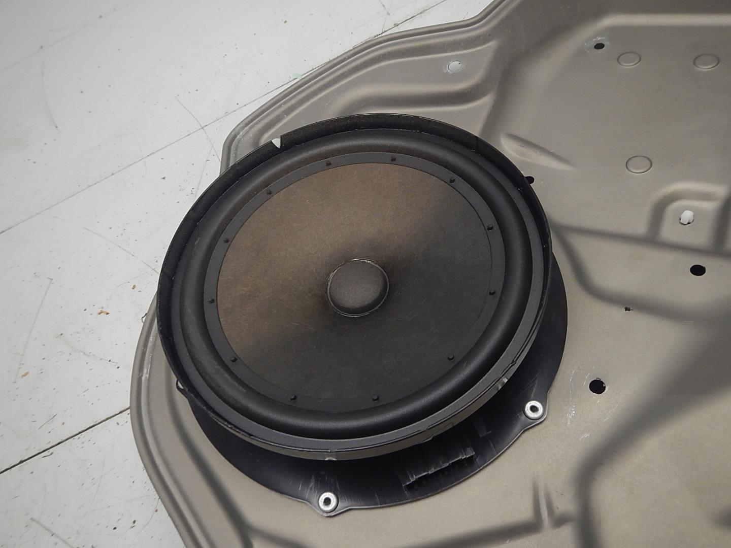 Стеклоподъемник электр. передний правый