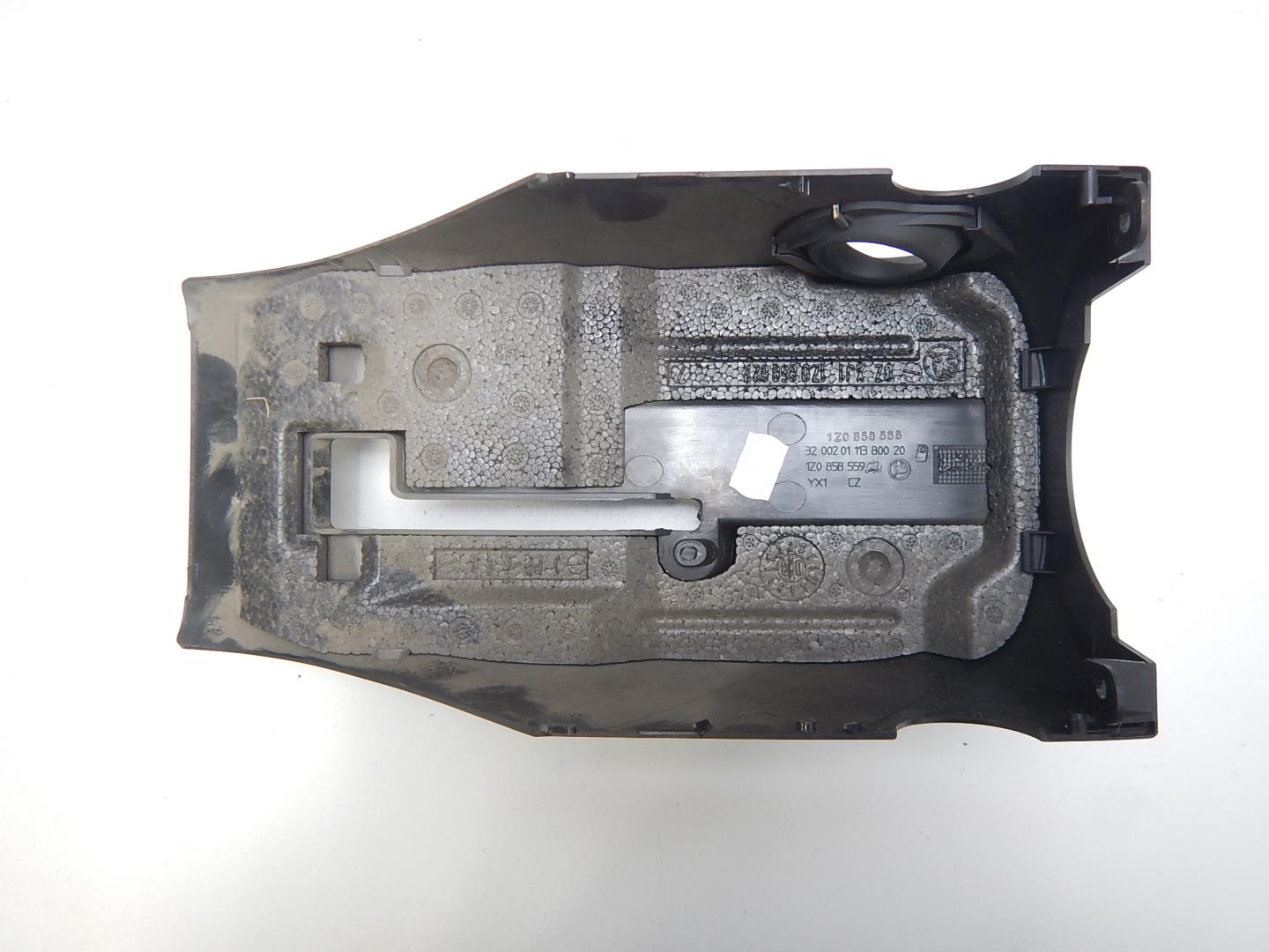 Кожух рулевой колонки