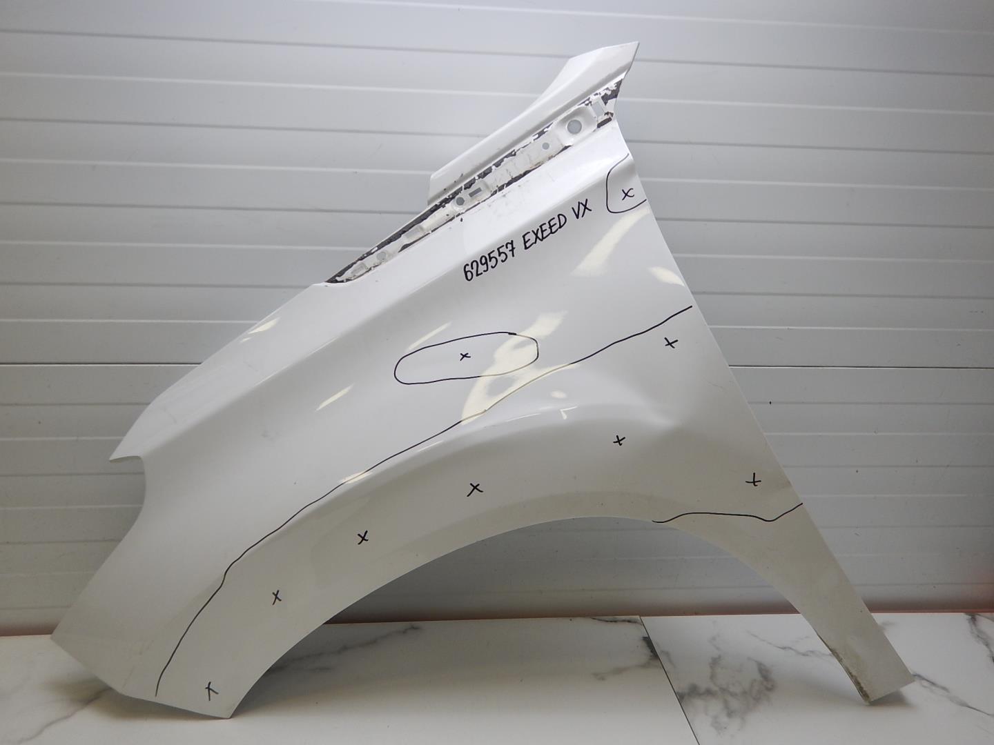 Крыло переднее левое