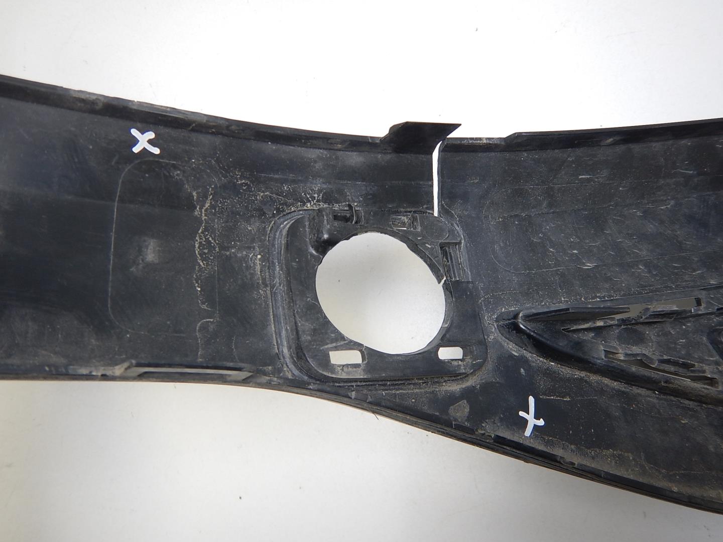 Накладка переднего бампера правая