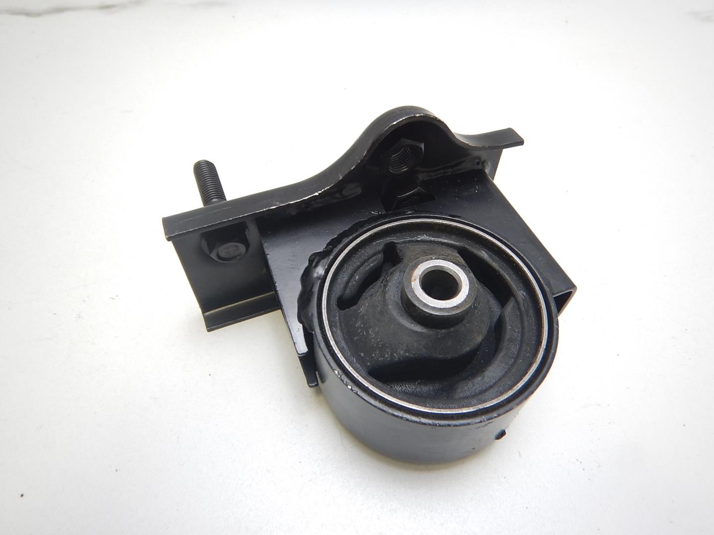 Опора двигателя задняя