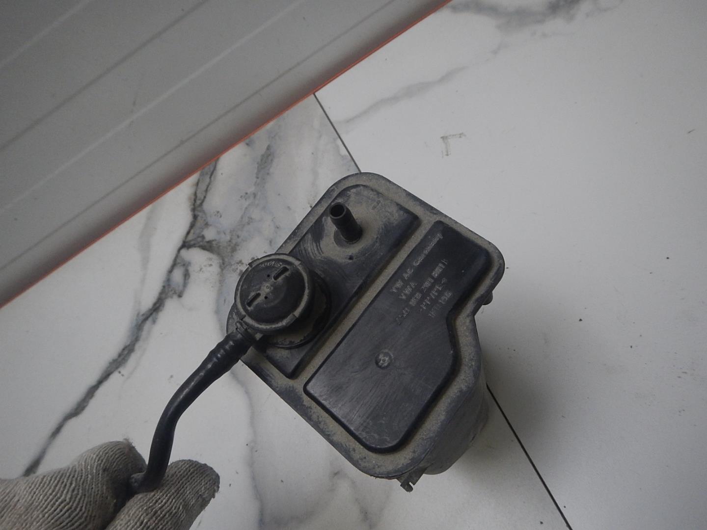 Абсорбер (фильтр угольный)