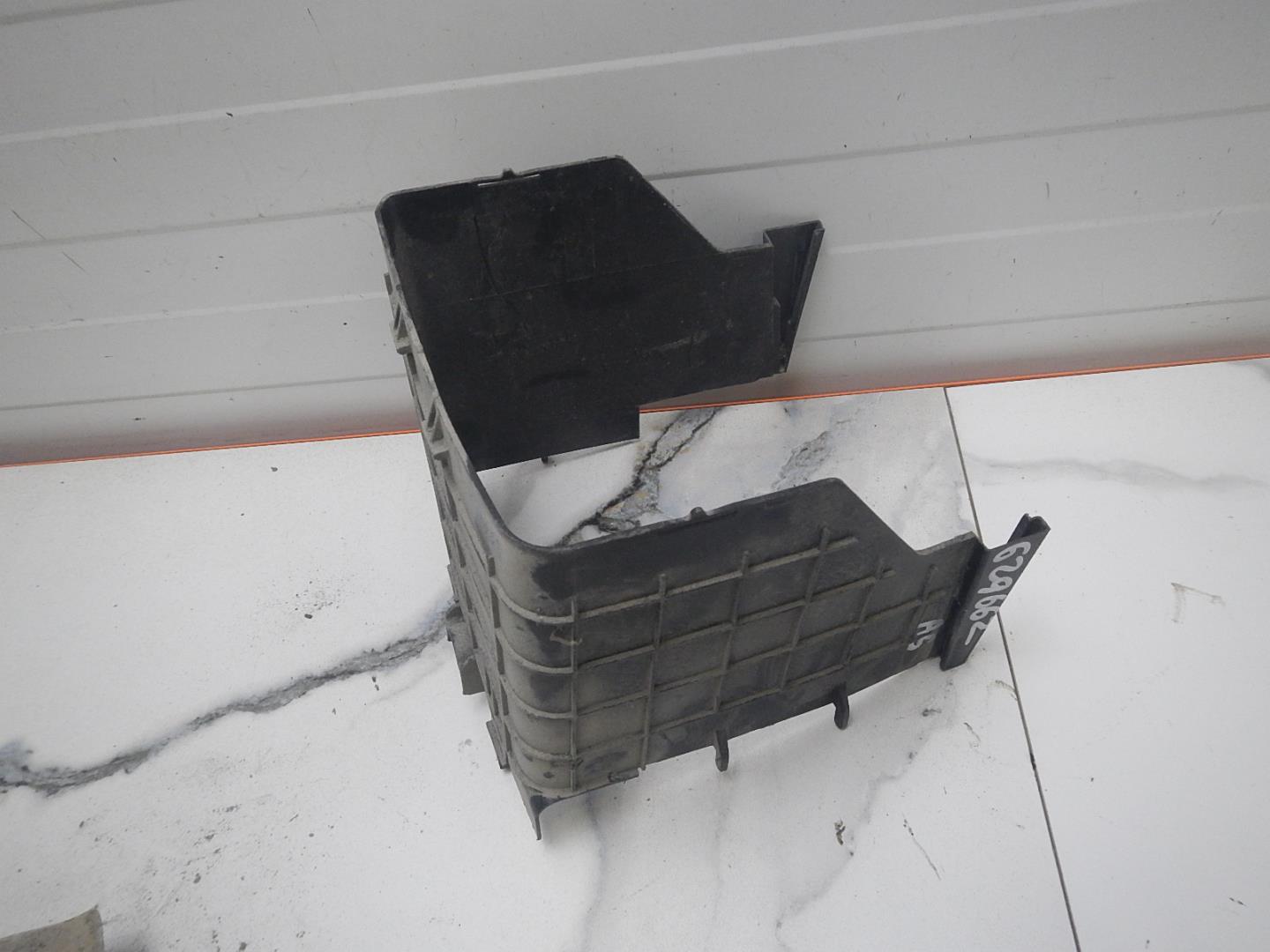 Крепление АКБ (корпус/подставка)