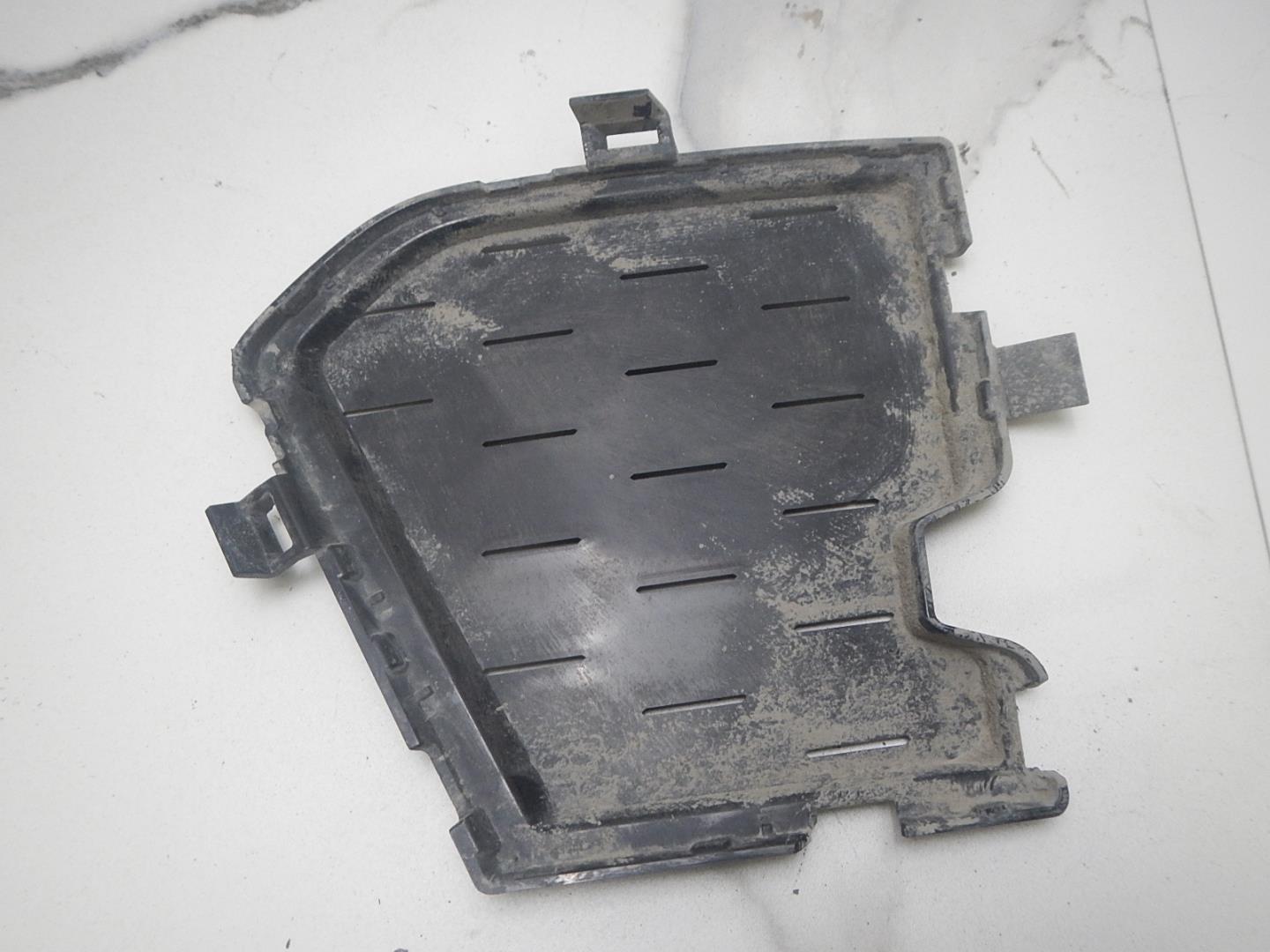 Накладка (кузов наружные)