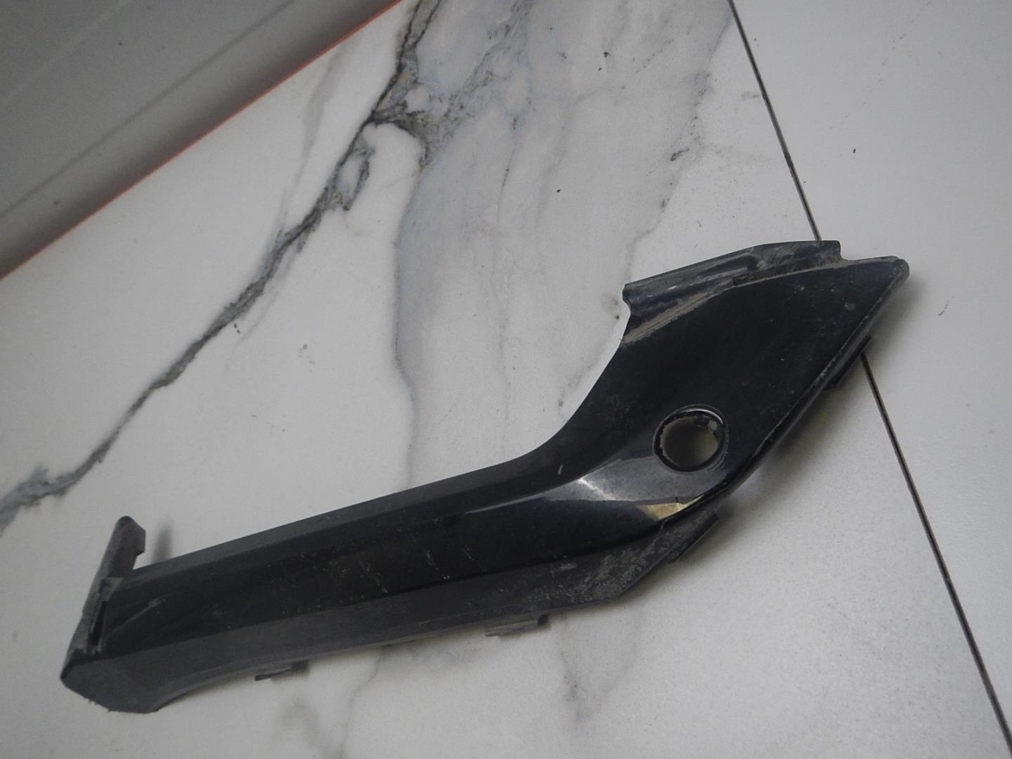 Накладка переднего бампера правая