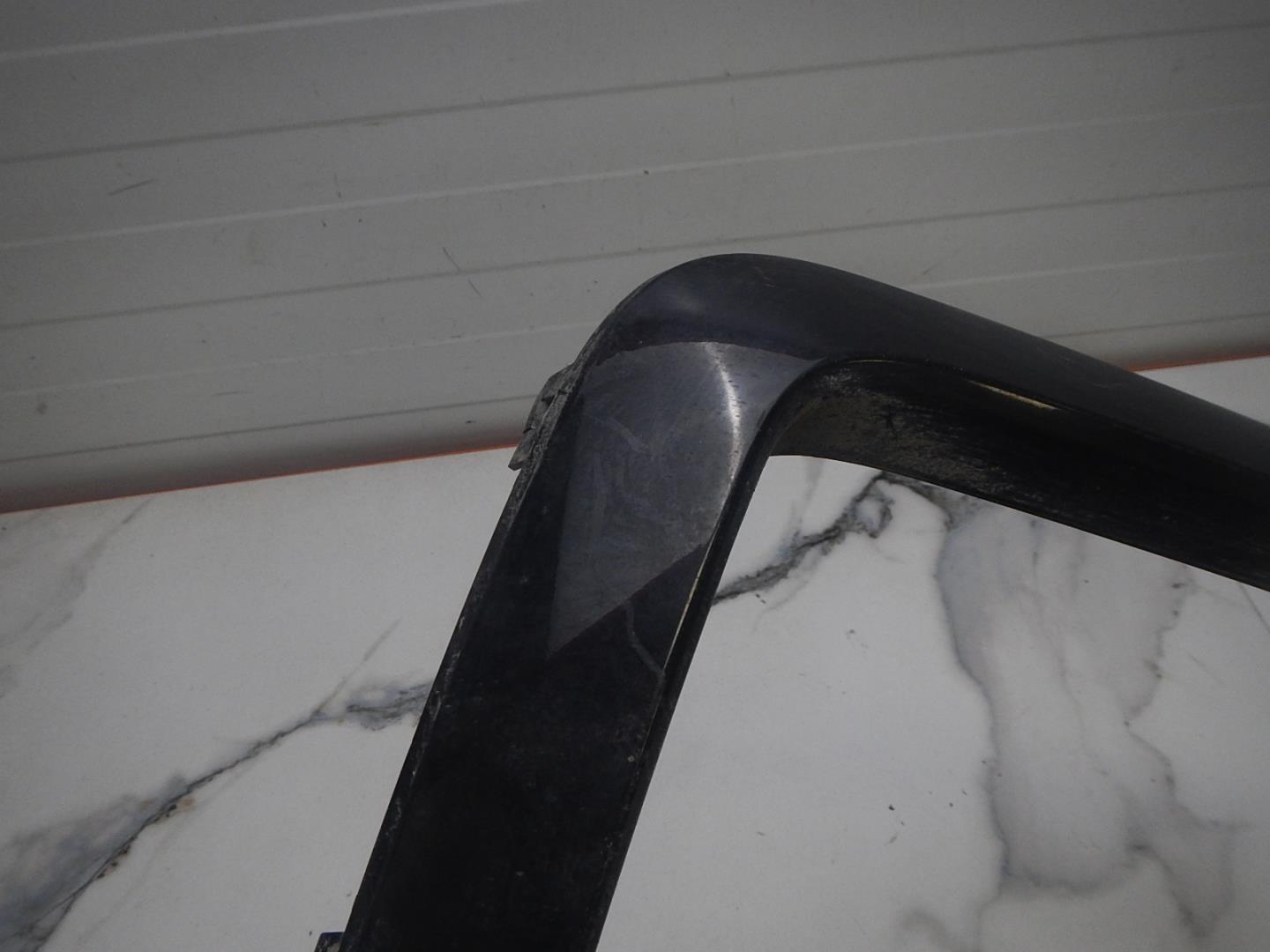 Накладка переднего бампера правая