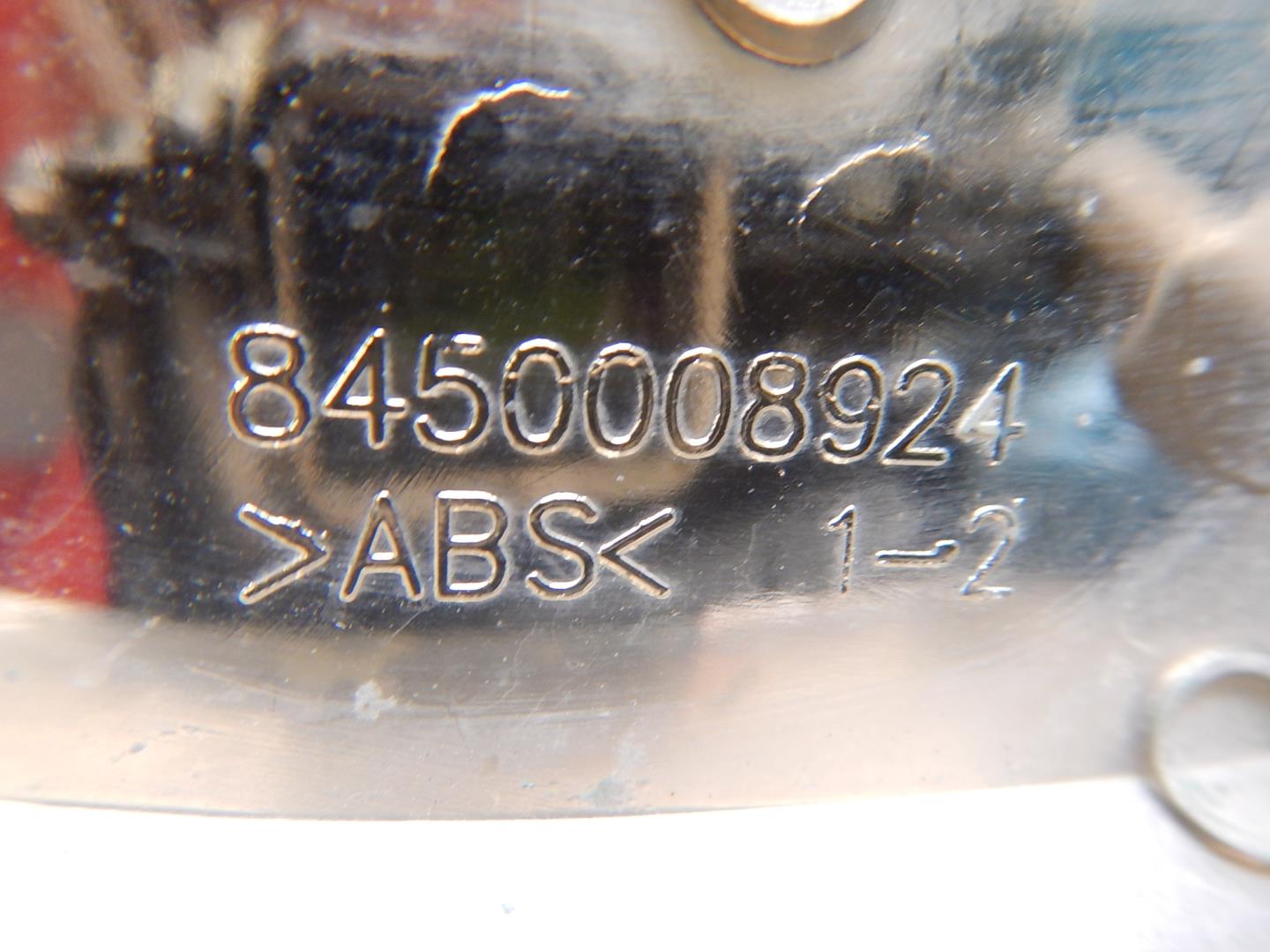 Молдинг переднего бампера левый