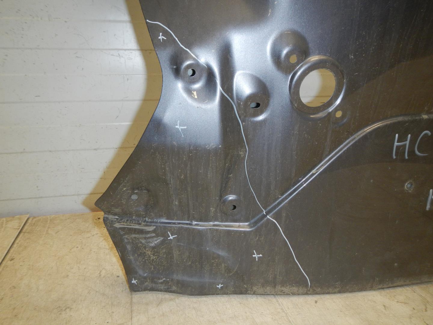 Дверь багажника