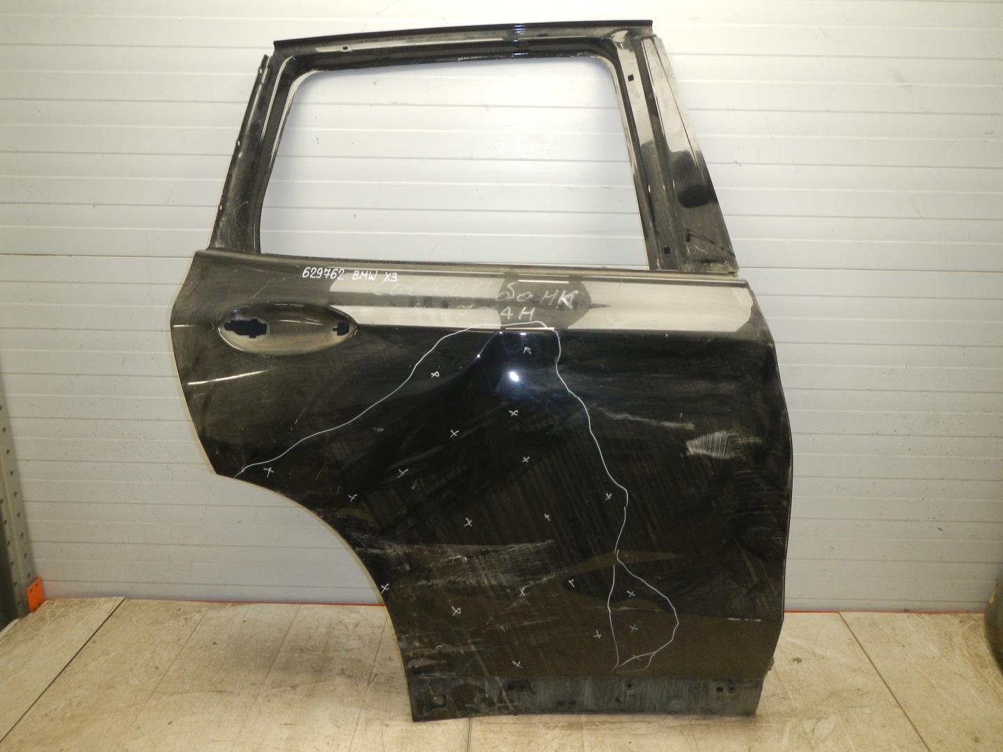 Дверь задняя правая