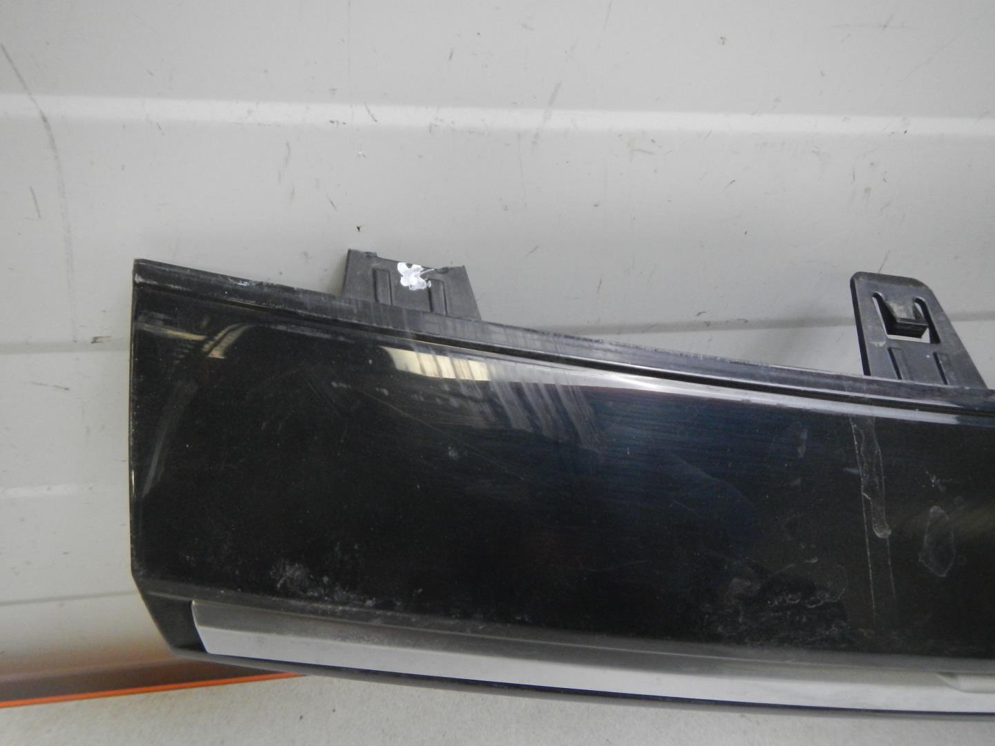 Накладка на решетку радиатора