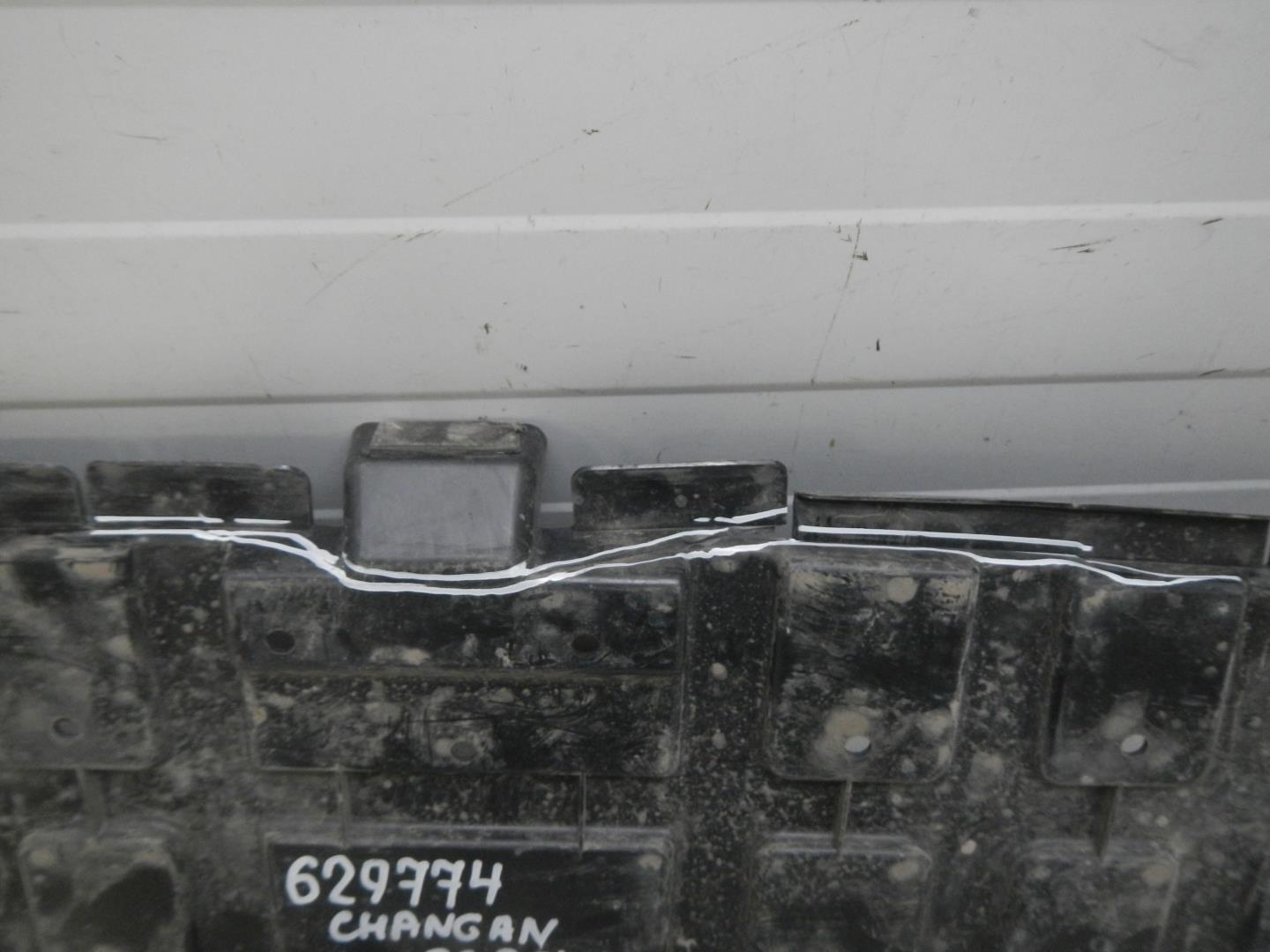 Пыльник двигателя