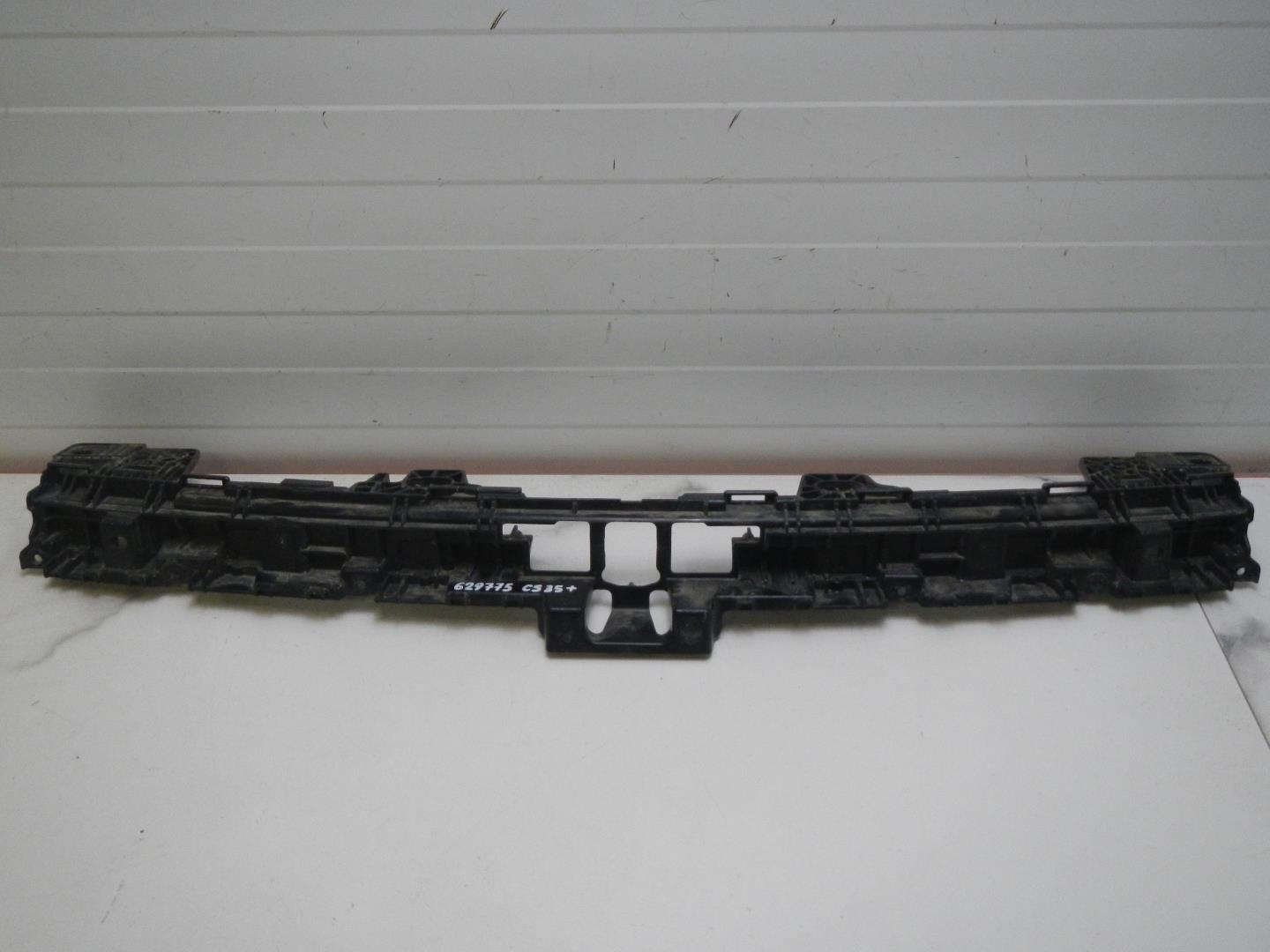 Кронштейн решетки радиатора