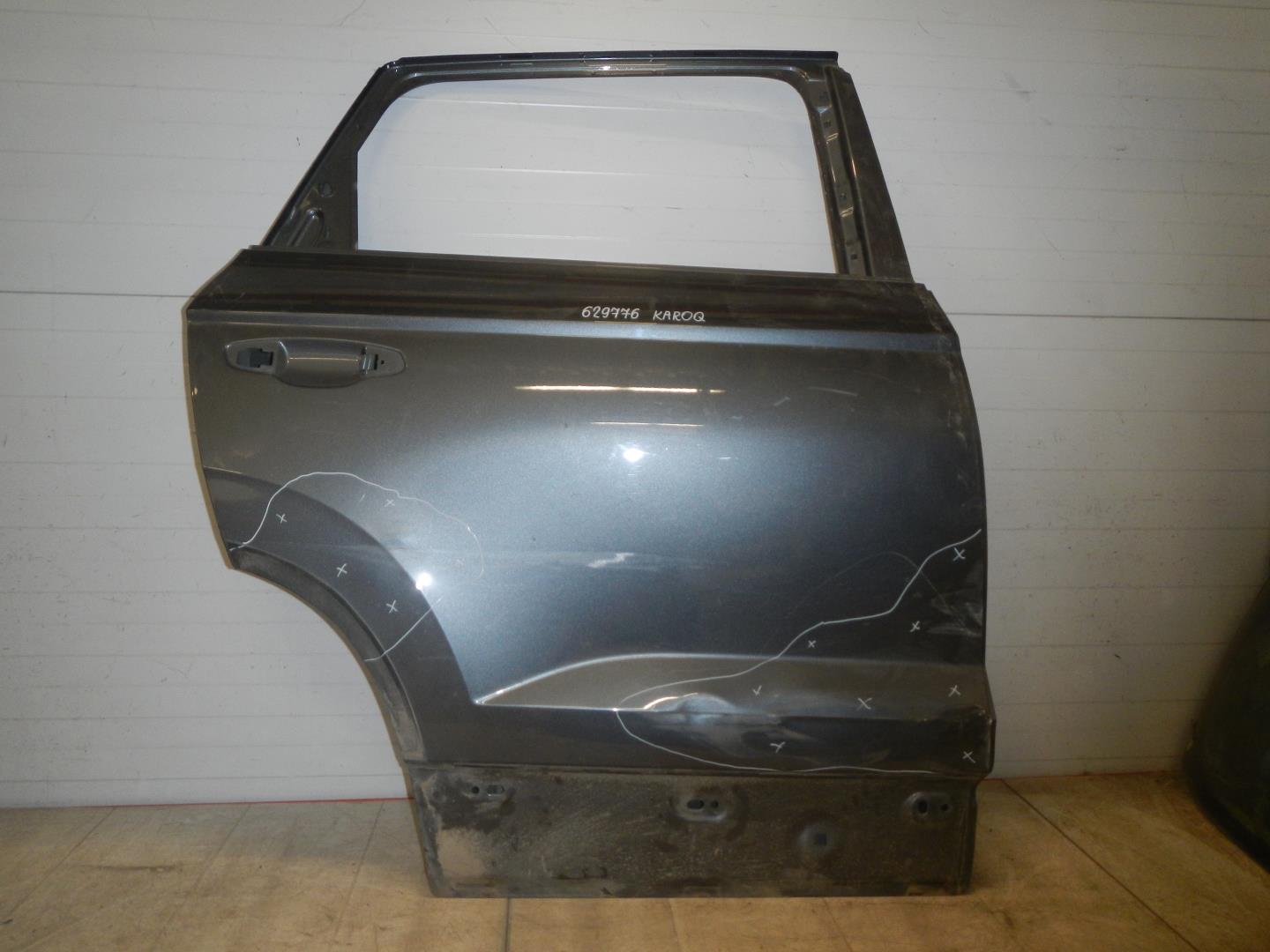 Дверь задняя правая