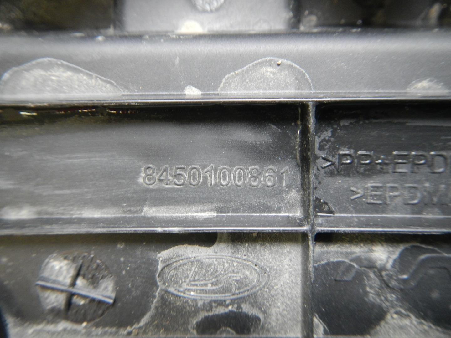 Решетка стеклоочистителей (Жабо)