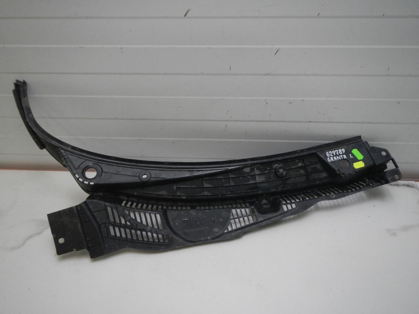 Решетка стеклоочистителей (Жабо)