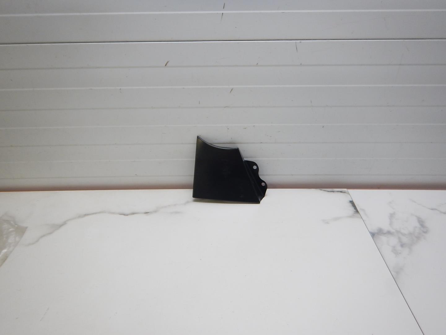 Планка под фары