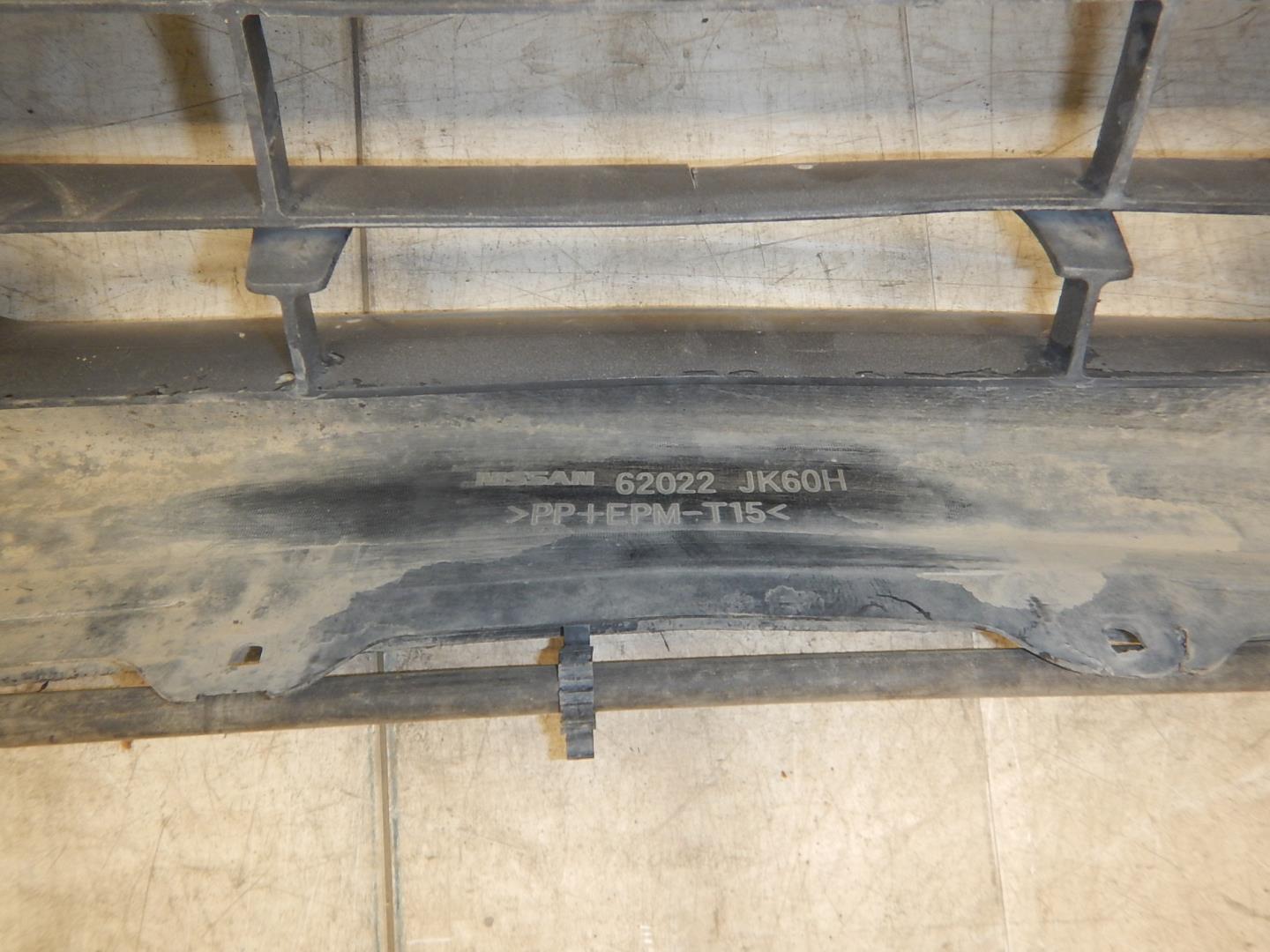 Бампер передний