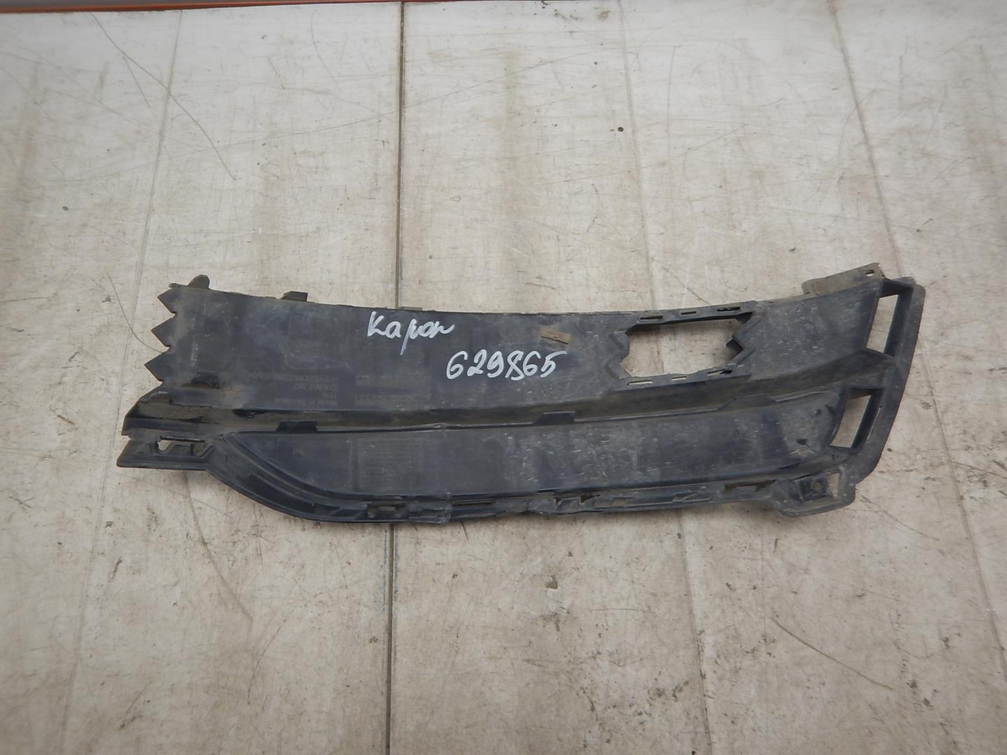 Решетка в бампер левая