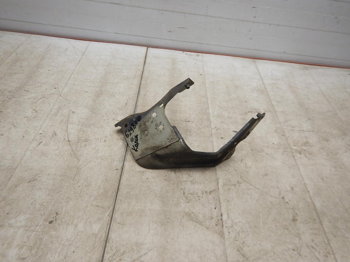 Кронштейн крепления крыла