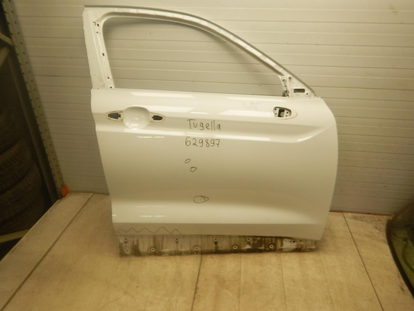 Дверь передняя правая