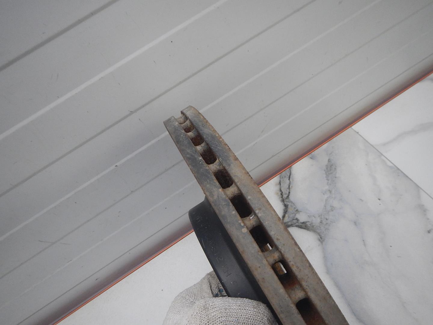 Диск тормозной передний вентилируемый