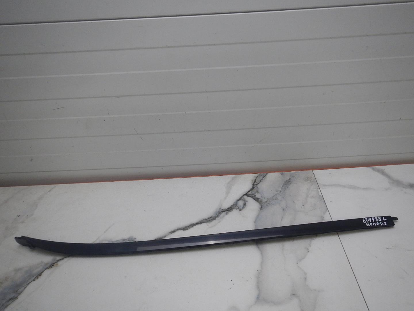 Молдинг лобового стекла