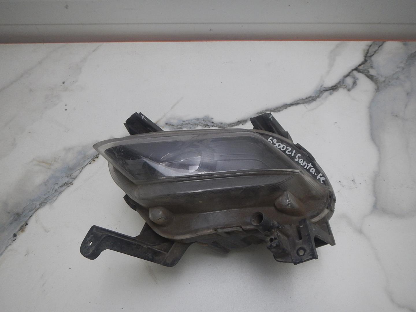 Фара противотуманная левая