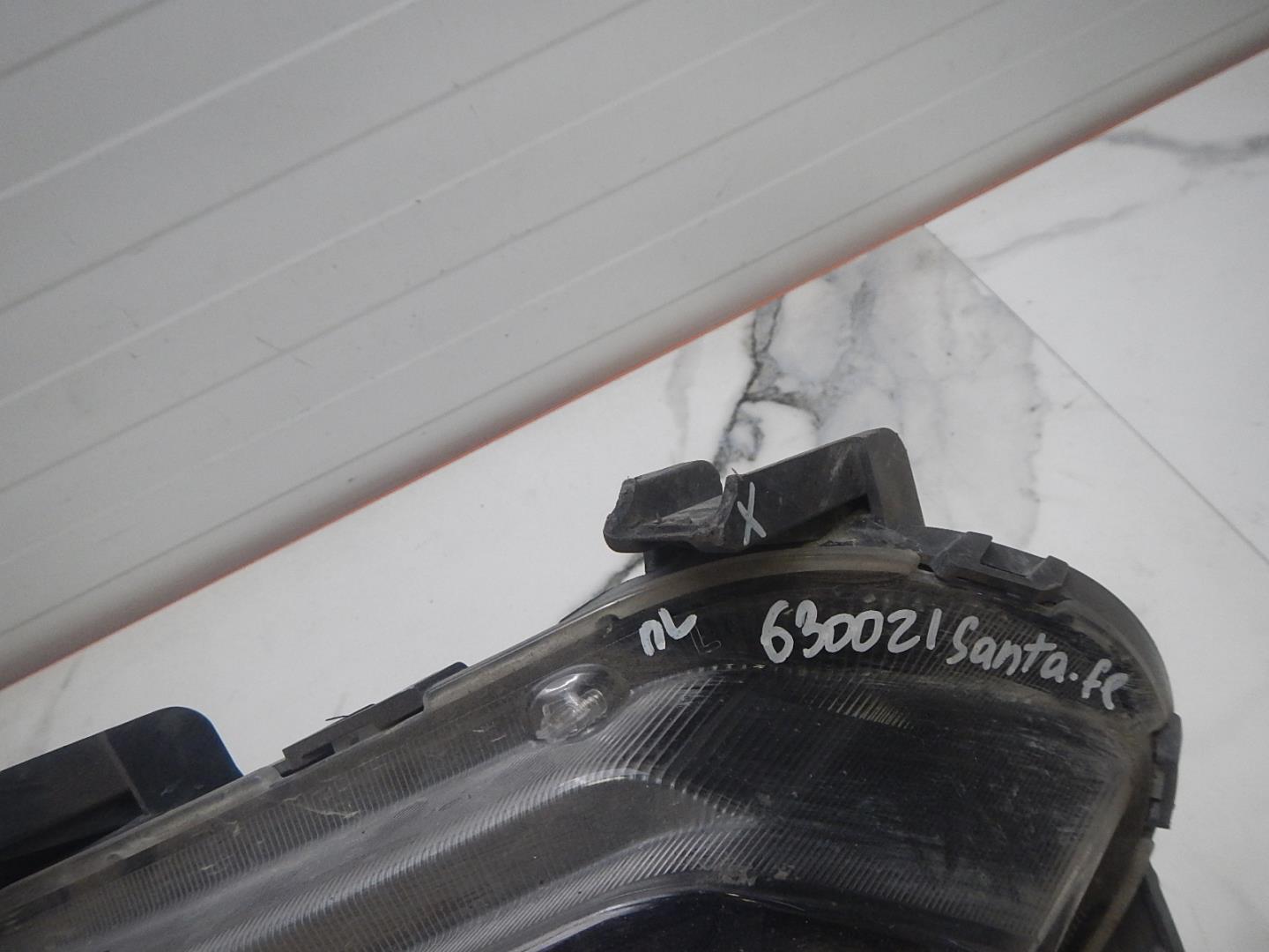 Фара противотуманная левая