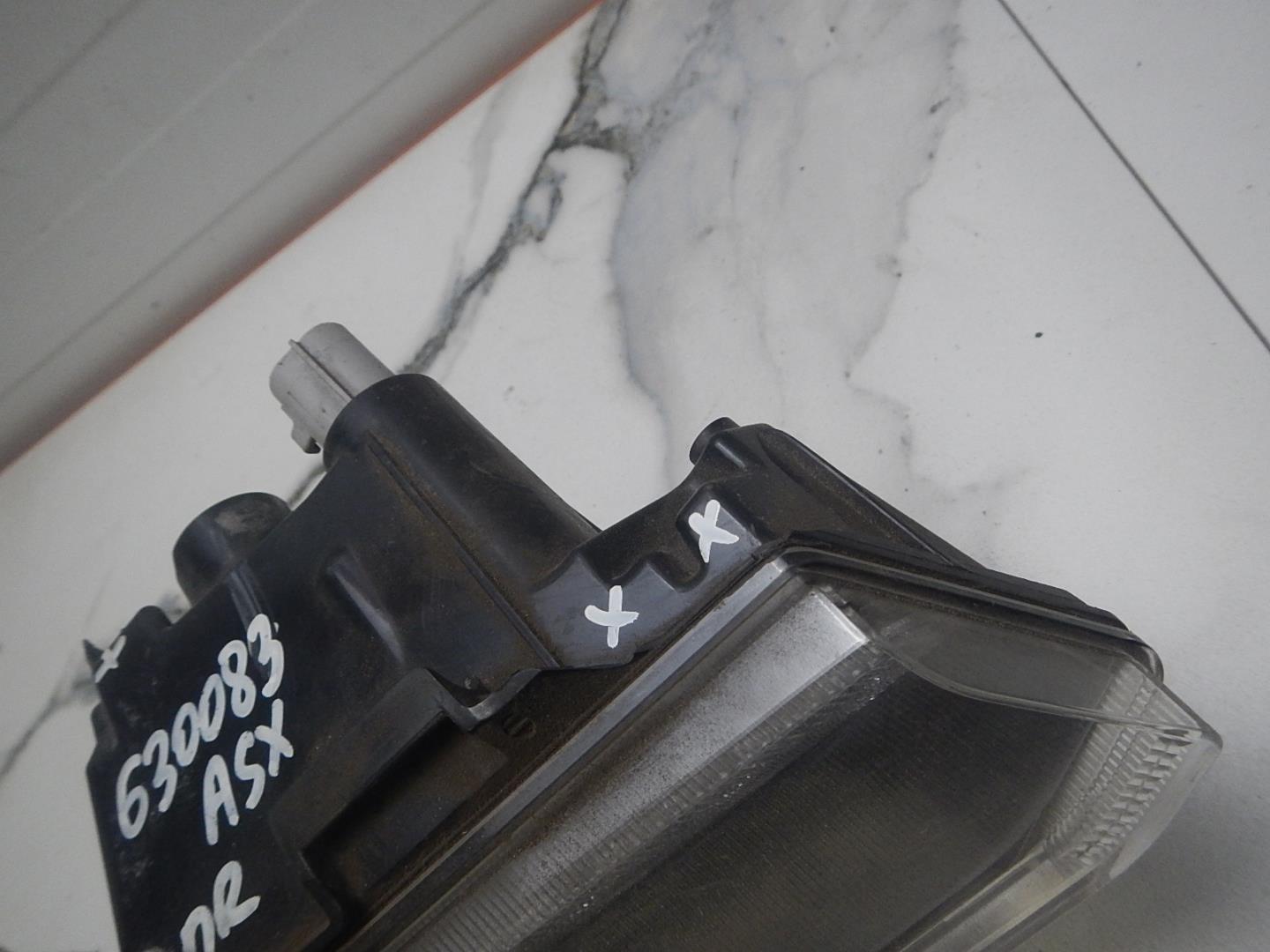 Фара дневного света правая (ходовые огни)