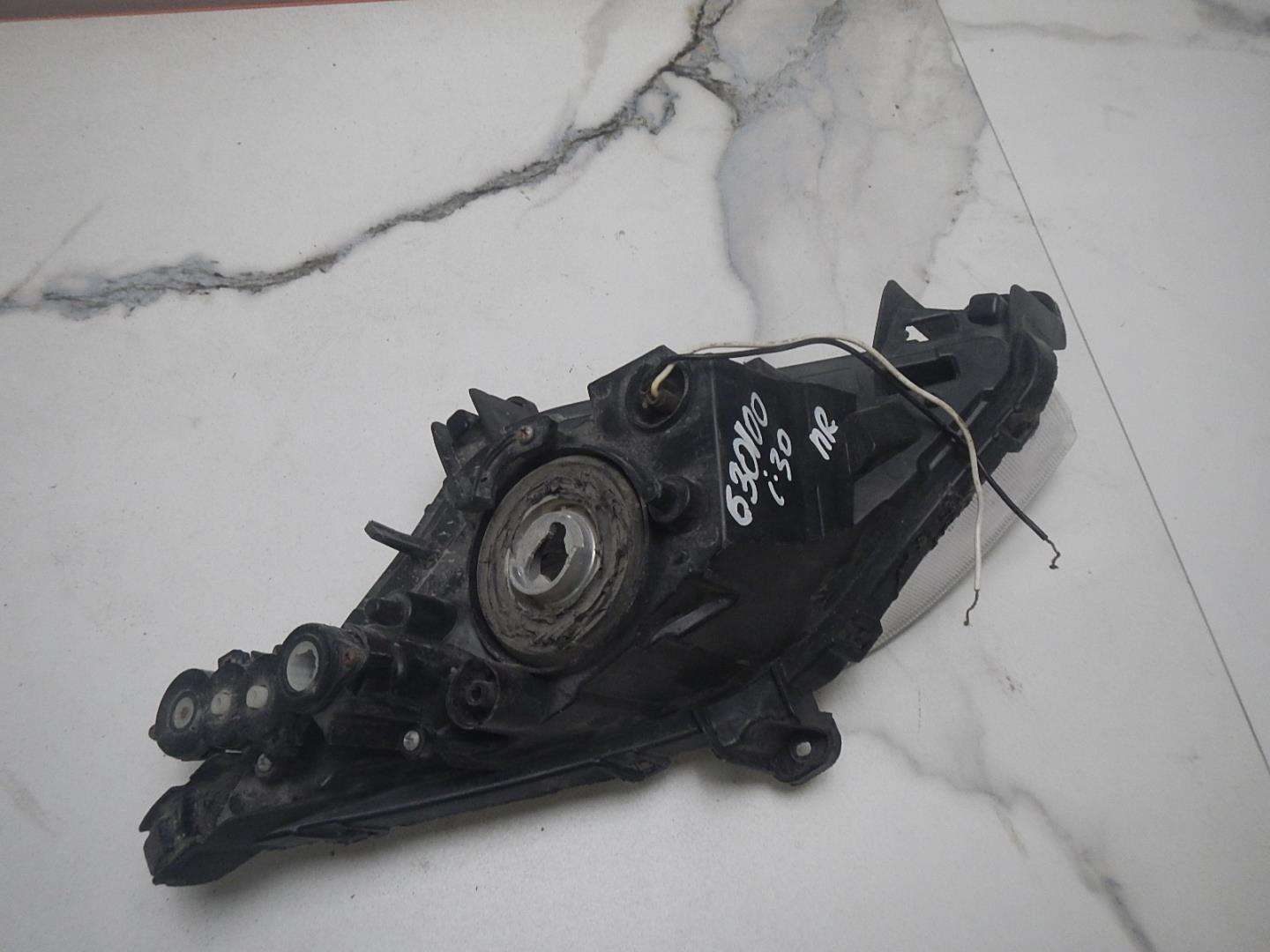 Фара противотуманная правая