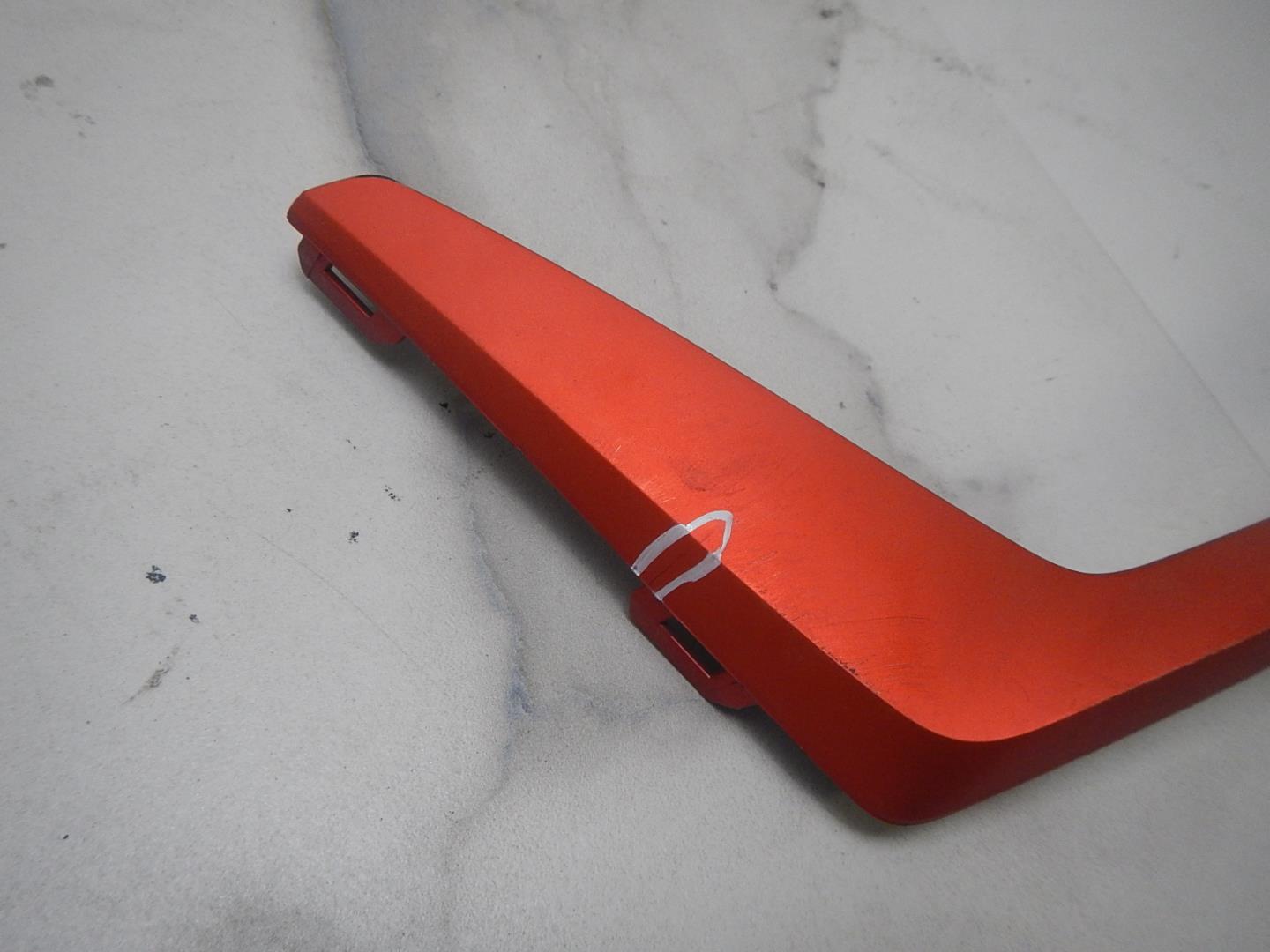 Молдинг переднего бампера правый