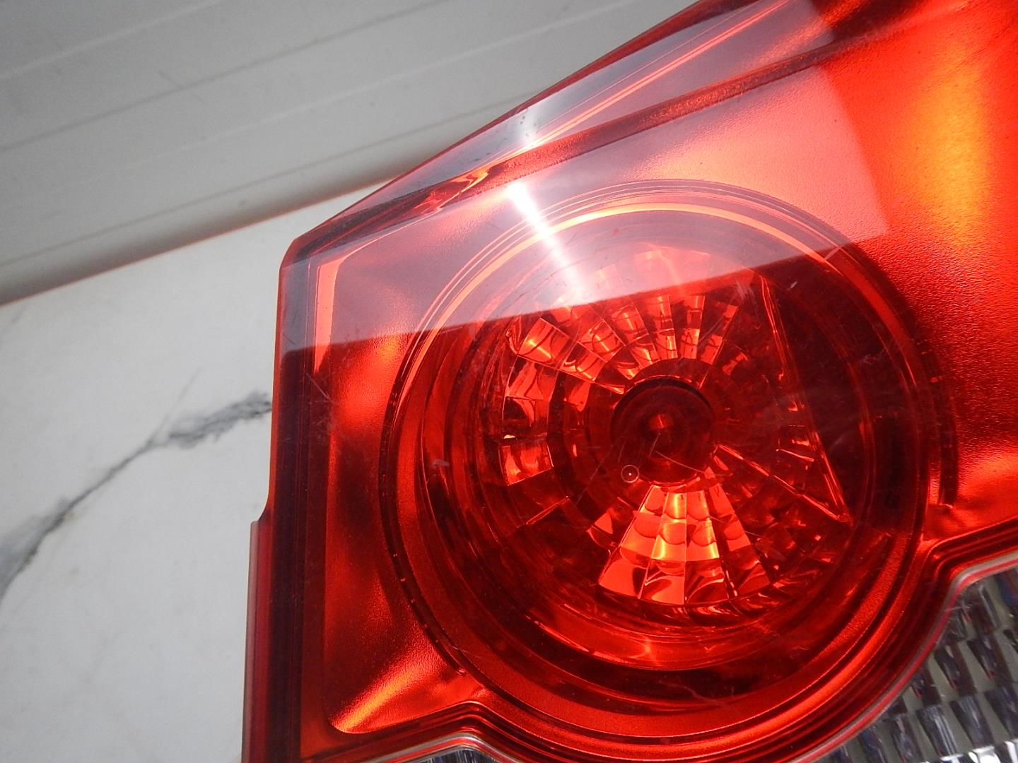 Фонарь задний внутренний правый