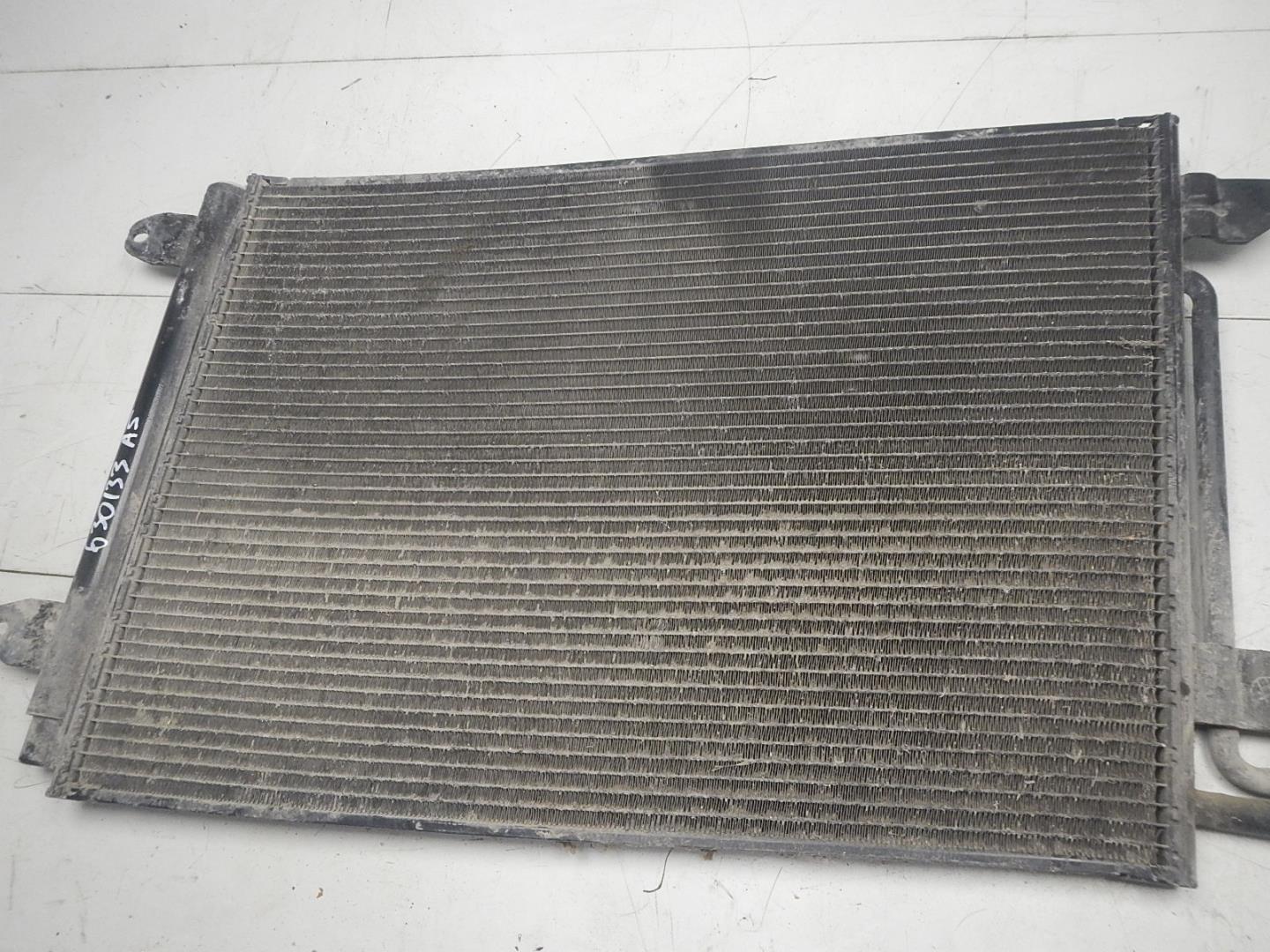 Радиатор кондиционера / конденсер