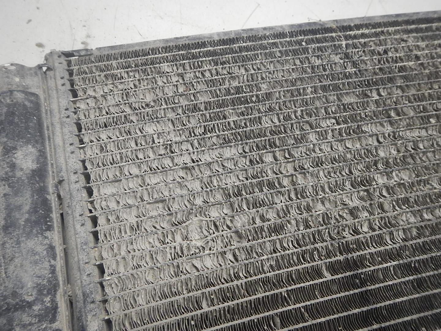 Радиатор кондиционера / конденсер